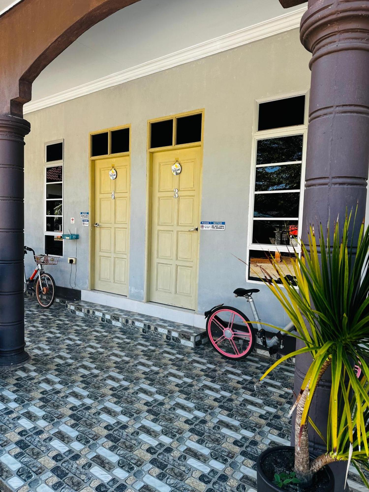 Desa Besut Inn Kampung Kuala Besut Room photo